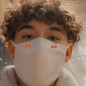 Meet your Posher, Ashton